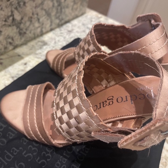 Pedro Garcia "Creta" Sandals in Bisque Satin, Size 37.5/US 7.5 - Picture 5 of 14